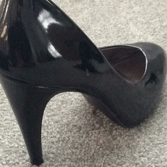 BCBG Paris Stiletto Heels - Picture 2 of 5